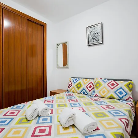 Holiday House Roque Del Este *